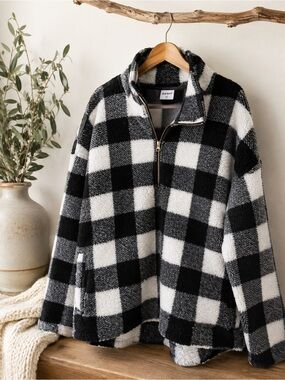 Old Navy Black & White Buffalo Plaid Sherpa Half-Zip Pullover XL